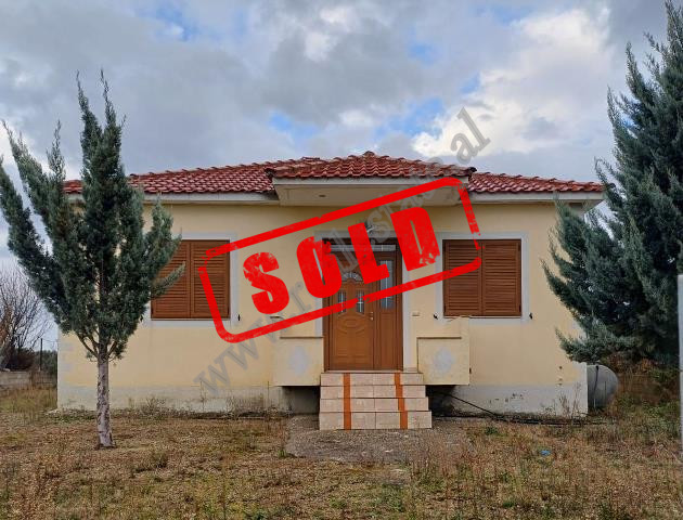 One storey house and land for sale in Elbasan city, Albania